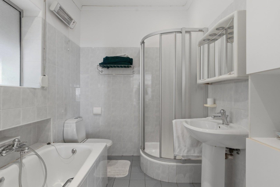 4 Bedroom Property for Sale in Camps Bay Western Cape